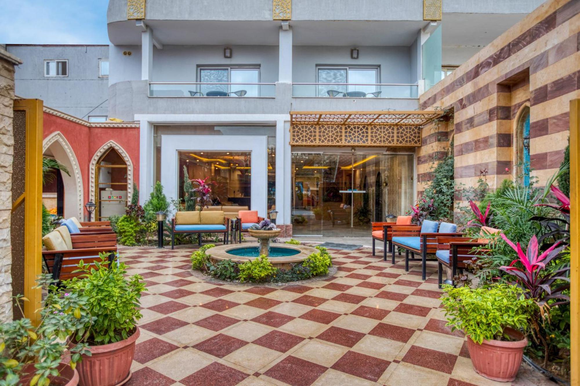 קהיר Mamlouk Pyramids Hotel מראה חיצוני תמונה